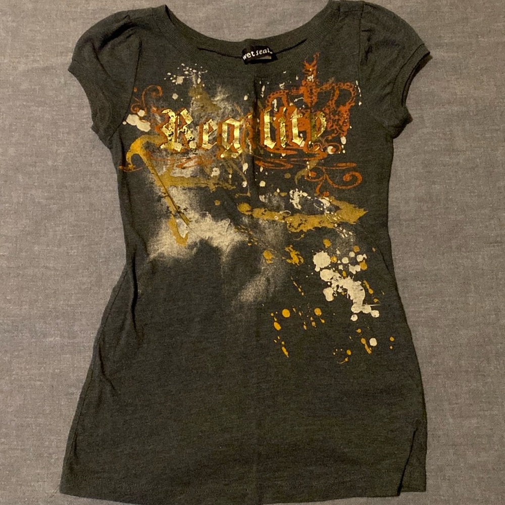 Tee shirt